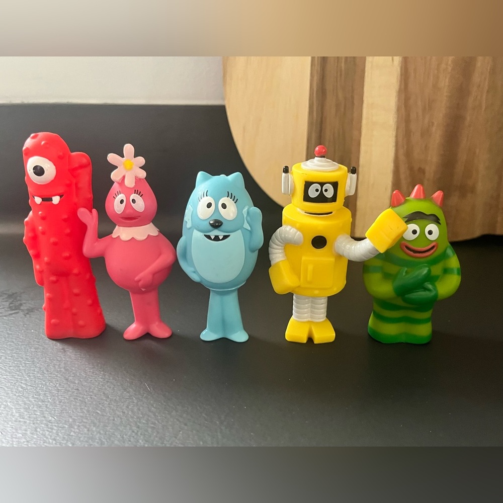 YO GABBA GABBA FIGURES